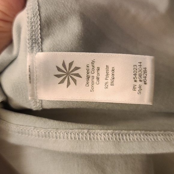 ATHLETA Chi Ombre Moon Gray Tank Top, Size Medium - Picture 6 of 8